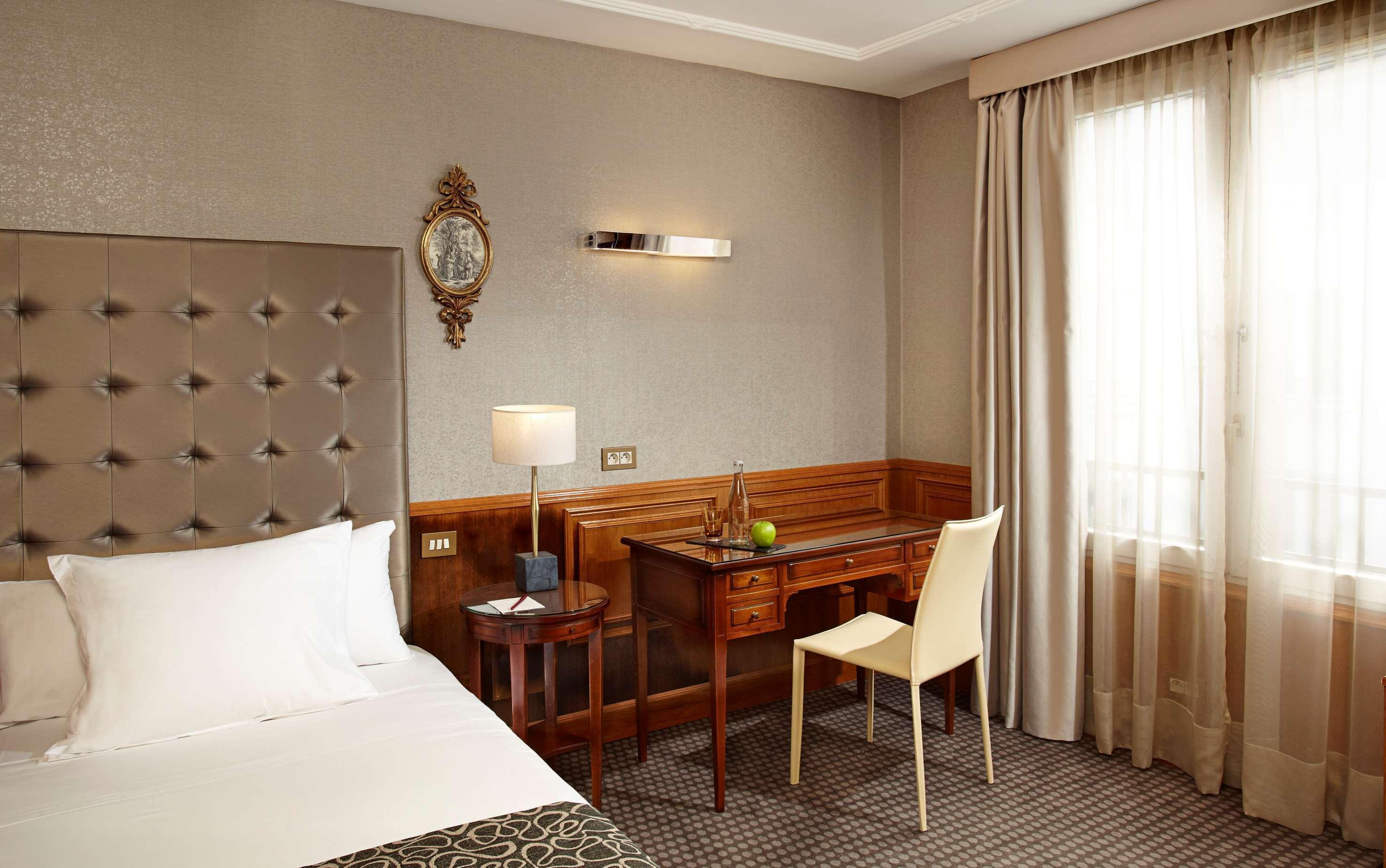 Melia Paris Vendome Hotel Room photo